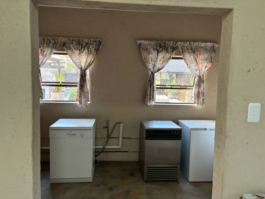 8 Bedroom Property for Sale in Brits Rural North West